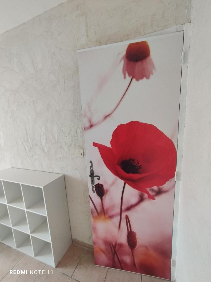 Chambre D Hotes En Provence, Au Pied Du Luberon, Les Coquelicots La Tour-dʼAigues 外观 照片