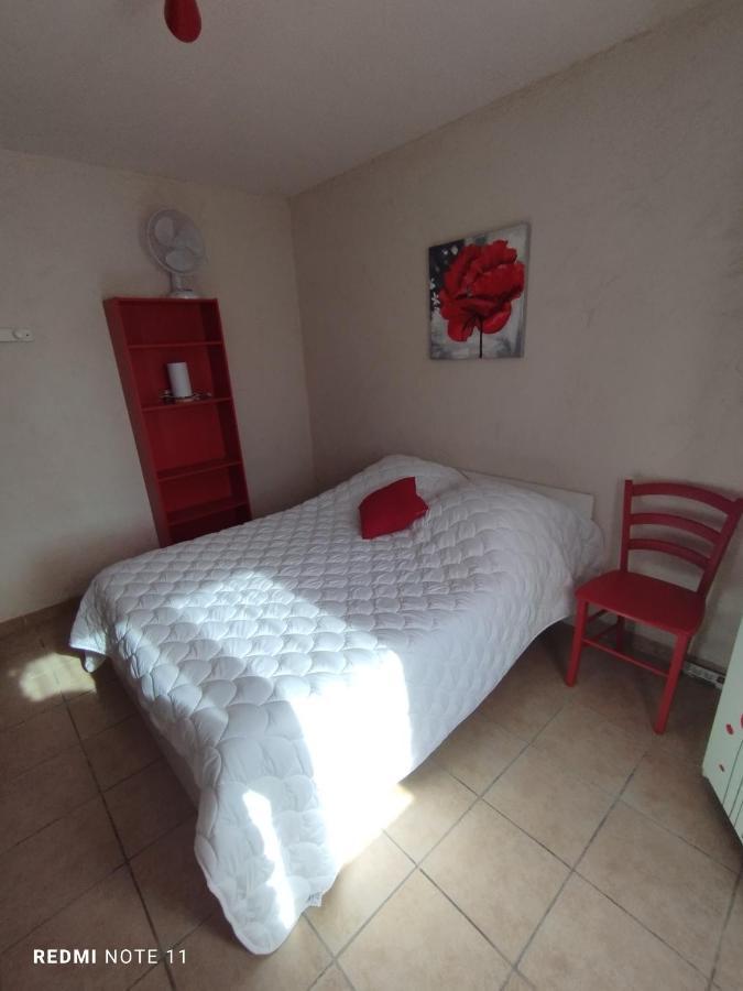 Chambre D Hotes En Provence, Au Pied Du Luberon, Les Coquelicots La Tour-dʼAigues 外观 照片